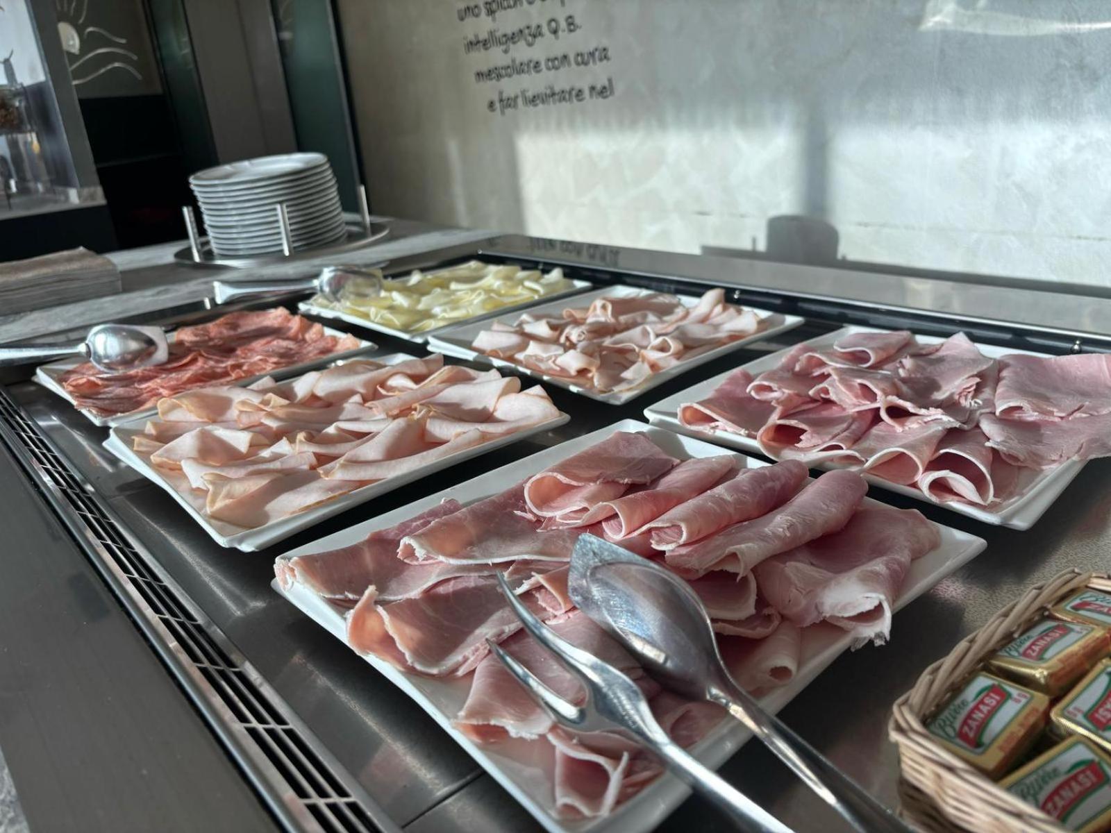 Abahotel Milano Marittima Bagian luar foto