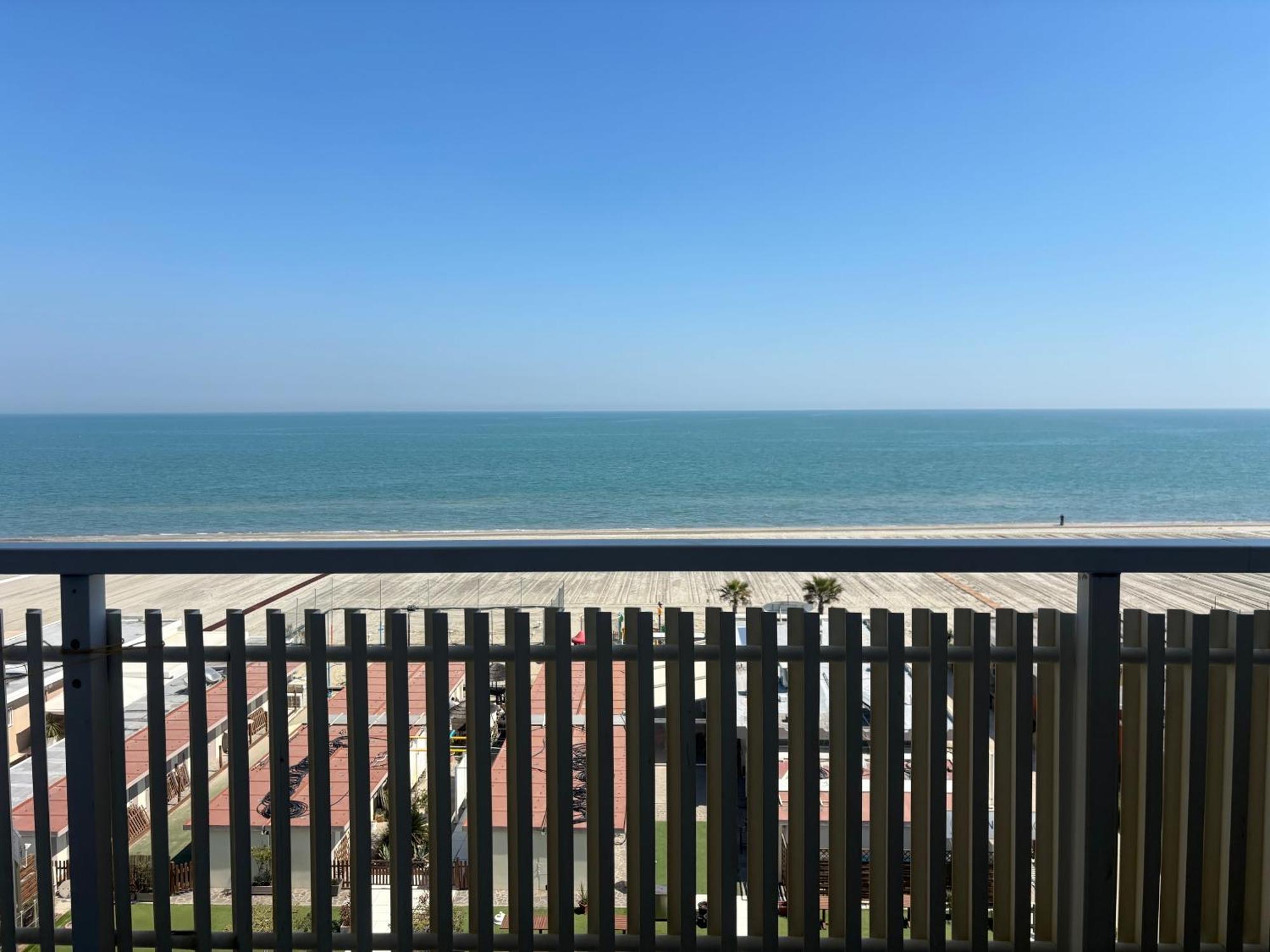 Abahotel Milano Marittima Bagian luar foto