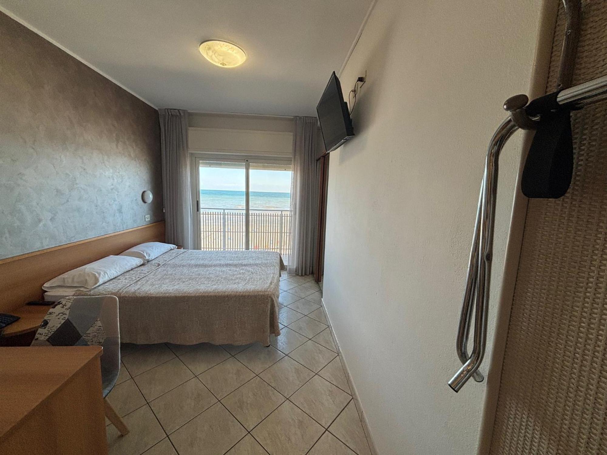Abahotel Milano Marittima Bagian luar foto