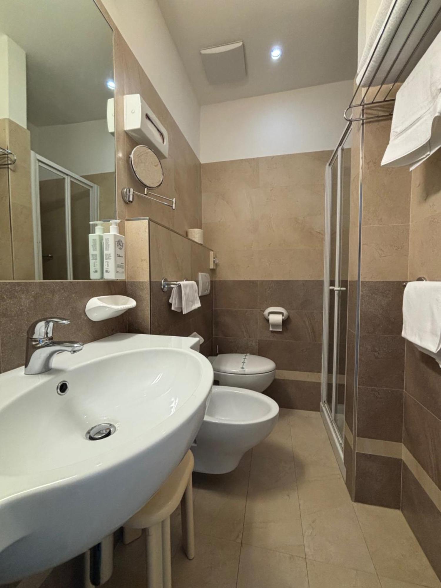 Abahotel Milano Marittima Bagian luar foto