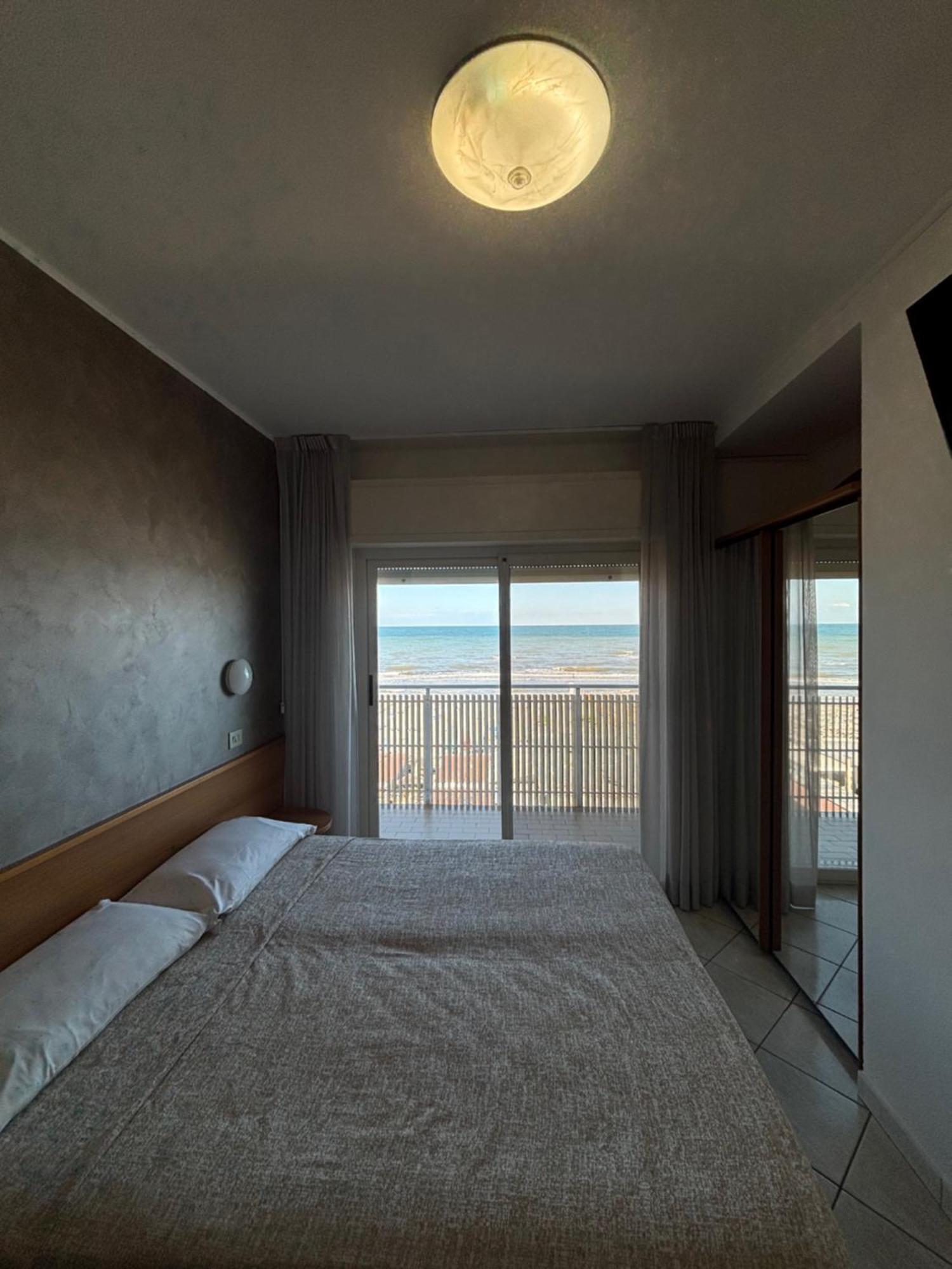 Abahotel Milano Marittima Bagian luar foto