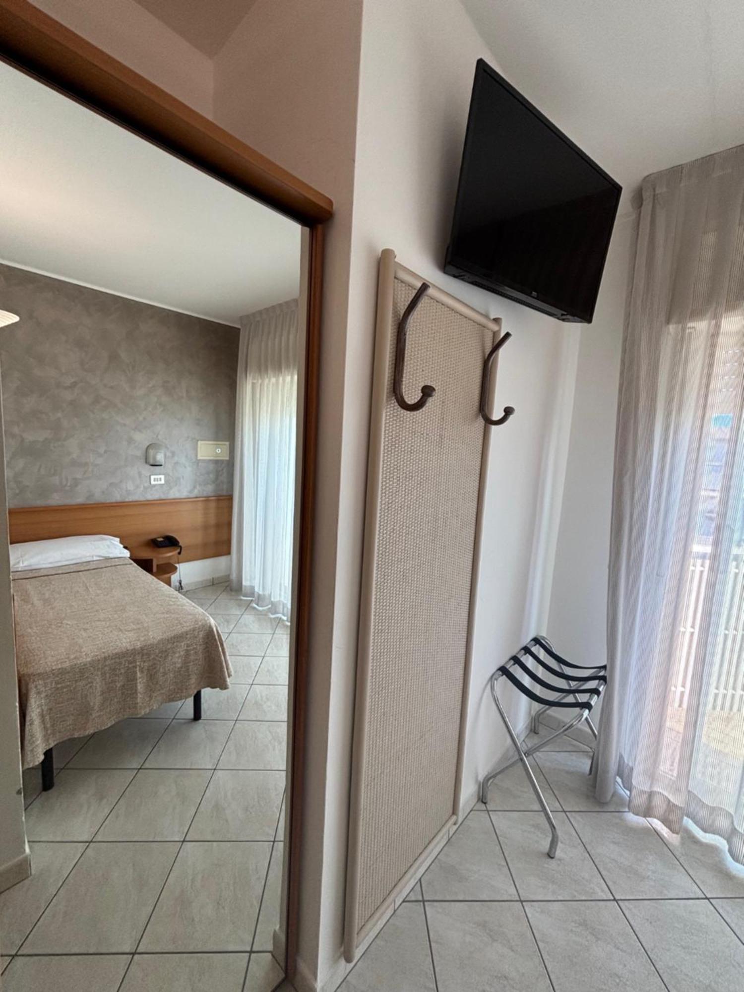 Abahotel Milano Marittima Bagian luar foto